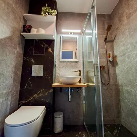 Aparthotel Orange Z Kuchnia I Lazienka