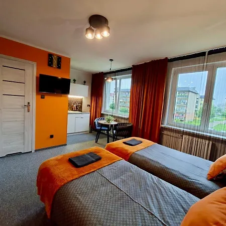 Orange Z Kuchnia I Lazienka Smart Tv 3*