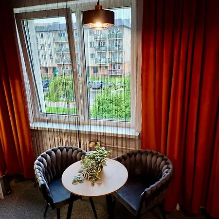 Hotel apartamentowy Orange Z Kuchnią I łazienką 3*