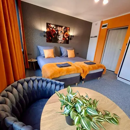 Aparthotel Orange Z Kuchnia I Lazienka